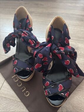 Gucci Navy and Red Heart-Print Espadrille Wedge Sandals